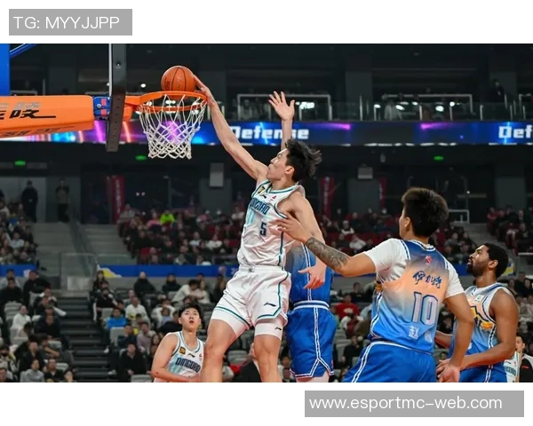 瀚森凌晨仅睡三小时赶飞机体能影响显著感受明显