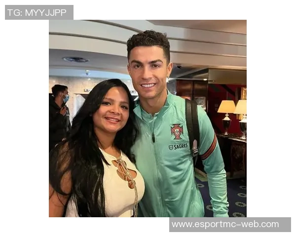 西班牙女子因与C罗女友乔治娜相似而在网络上迅速走红引发关注